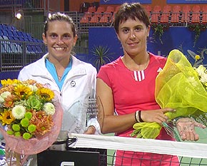 Portoroz, Slovenia: 2005 Banka Koper Slovenia Open doubles winners, Roberta Vinci (left) and Anabel Medina Garrigues.