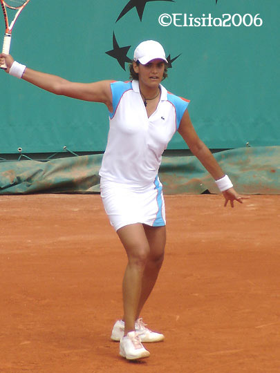 Eleni Daniilidou during the match against Japanese Ai Sugiyama  at Roland Garros in Paris 28 May 2006, Eleni lost 7-6, 0-6, 3-6.